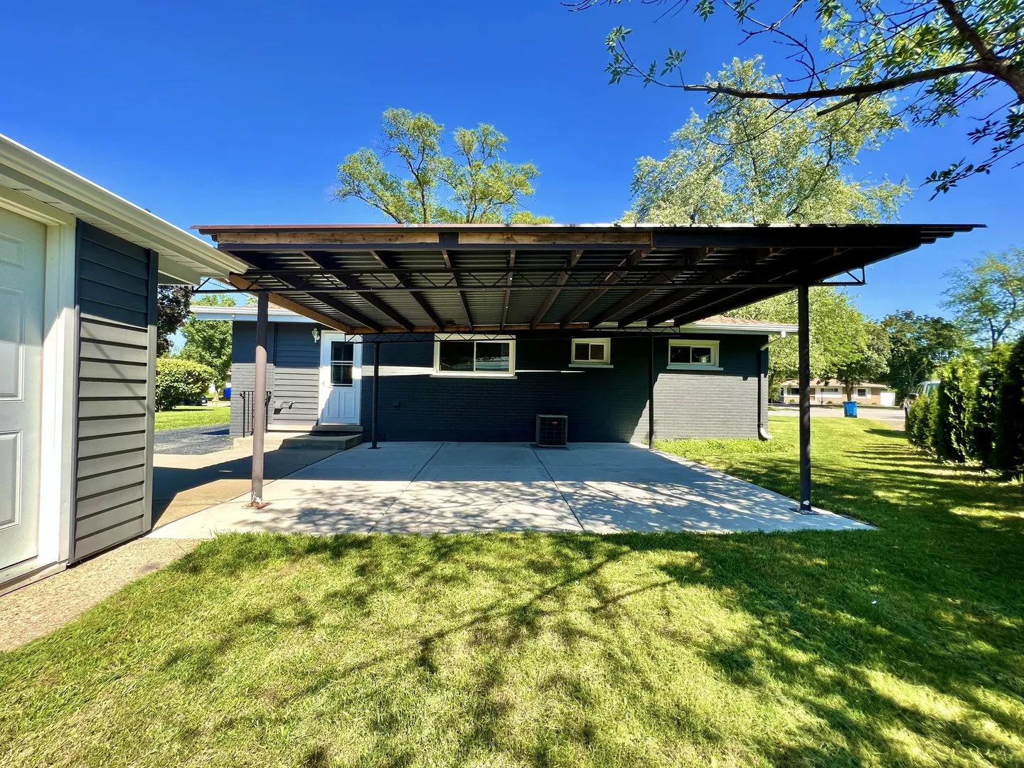 128 E Normandy Dr, ,  60101, USA 60101-Addison-IL