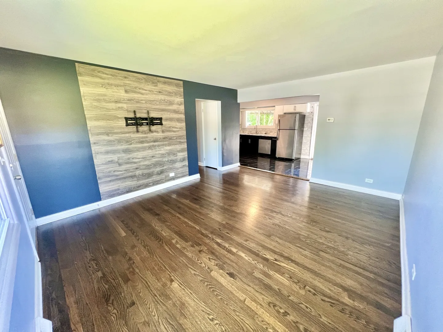 128 E Normandy Dr, ,  60101, USA 60101-Addison-IL