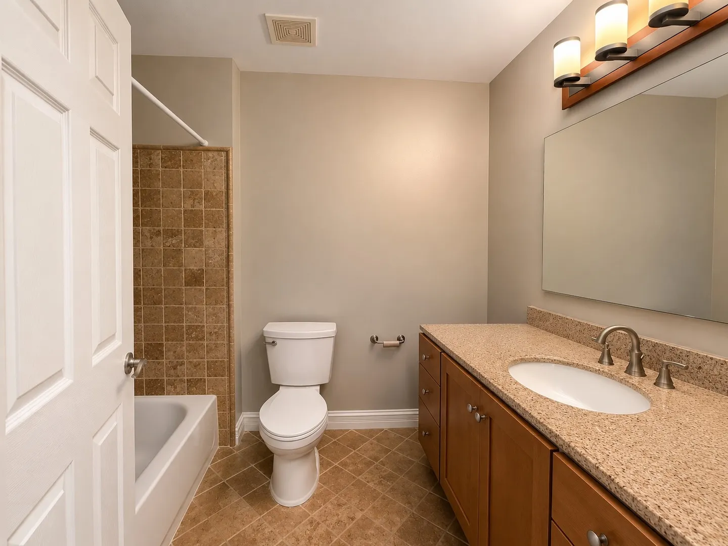 82 Holmes Way, , 60193, USA 60193-Schaumburg-IL