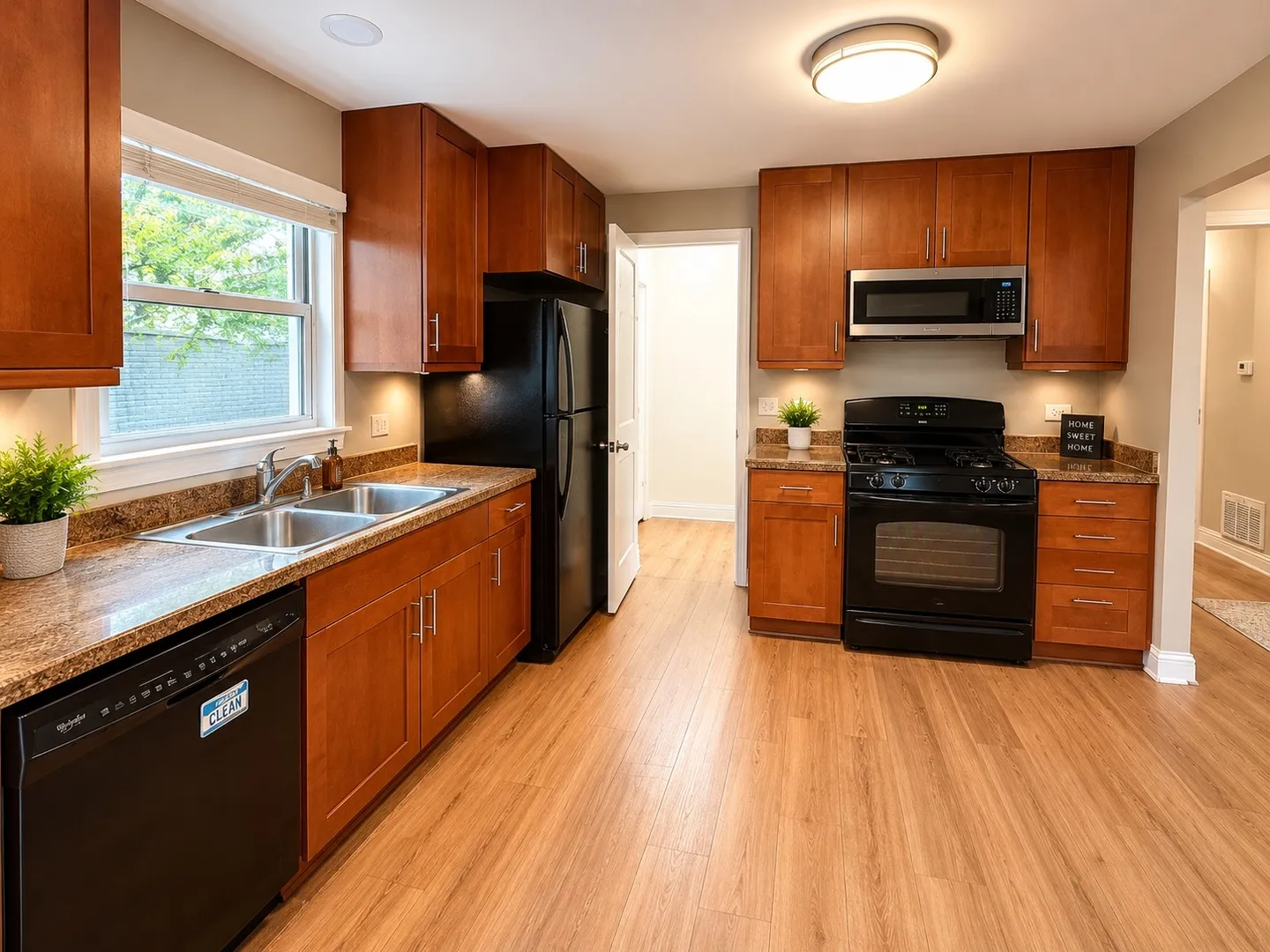 82 Holmes Way, , 60193, USA 60193-Schaumburg-IL