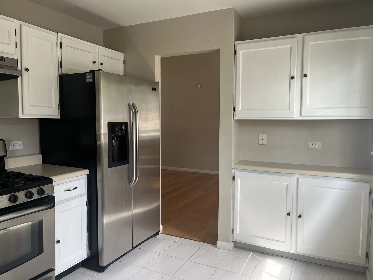 1208 Duke Ct, ,  60565, USA 60565-Naperville-IL