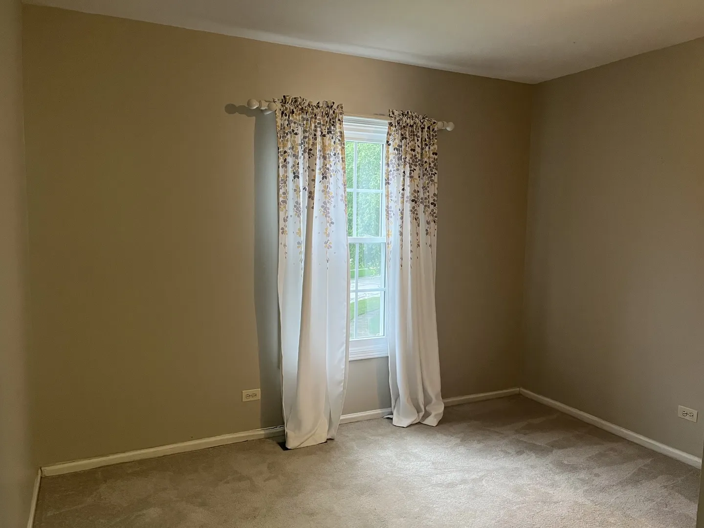 1208 Duke Ct, ,  60565, USA 60565-Naperville-IL