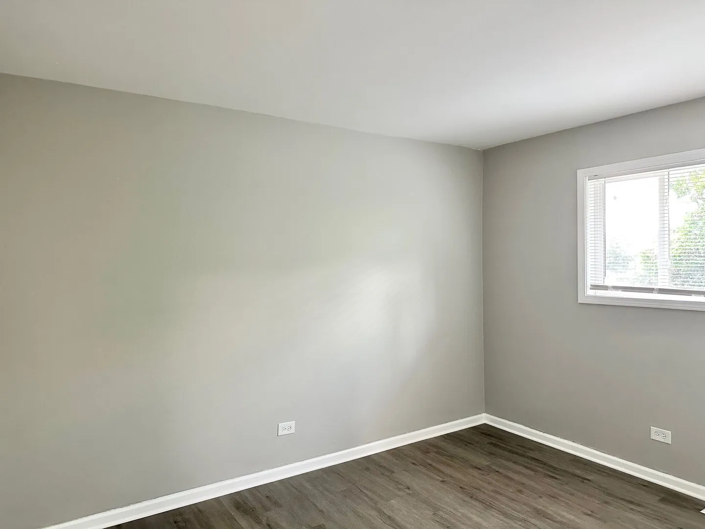 1715 E Roosevelt Rd, , 60187, USA 60187-Wheaton-IL