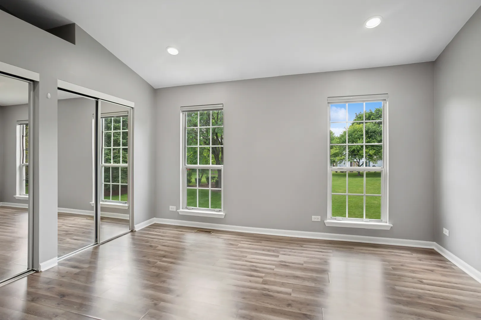 1264 Cranbrook Dr, ,  60193, USA 60193-Schaumburg-IL