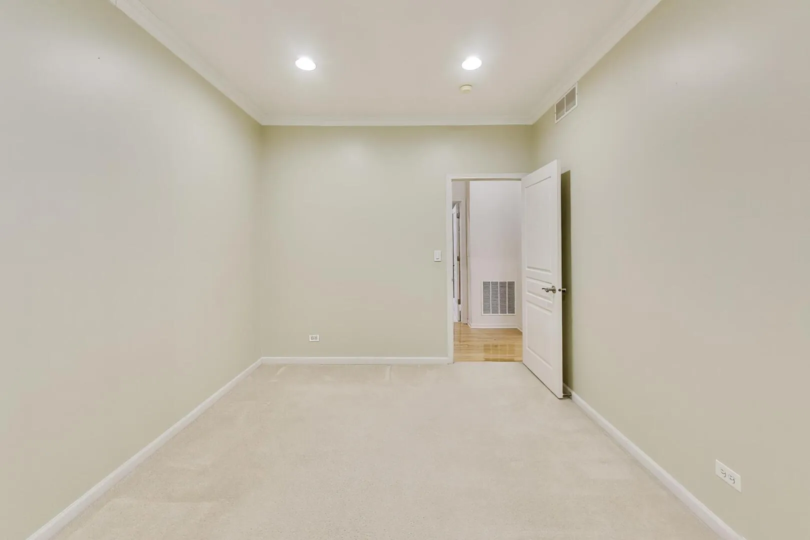501 Tuscany Dr, ,  60102, USA 60102-Algonquin-IL