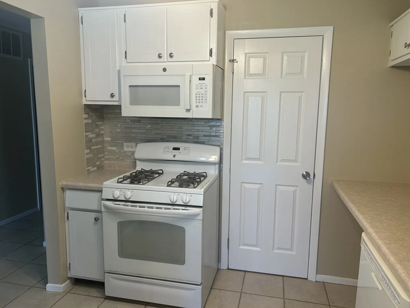 76 Margate Ct, , 60193, USA 60193-Schaumburg-IL