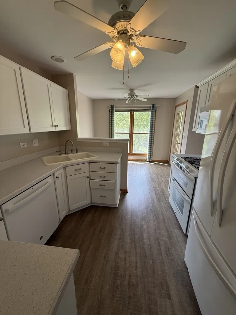 1449 Whitespire Ct, , 60565, USA 60565-Naperville-IL