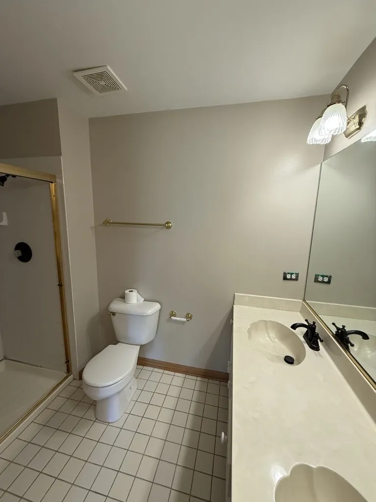 1449 Whitespire Ct, , 60565, USA 60565-Naperville-IL