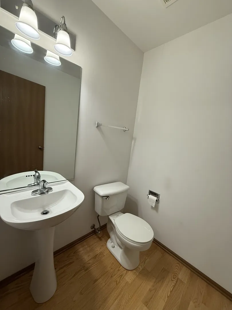 1910 Grove Ave, , 60193, USA 60193-Schaumburg-IL