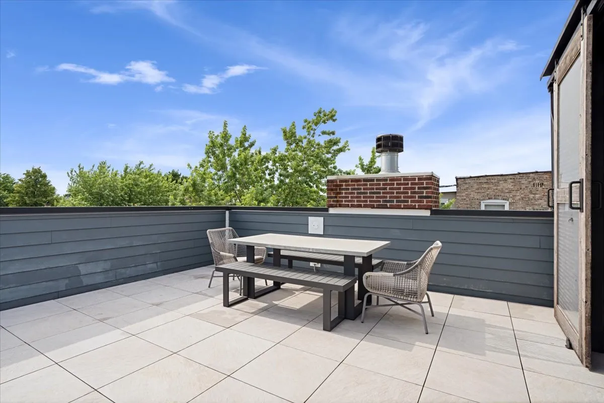 3514 N Leavitt St, ,  60618, USA 60618-Chicago-IL