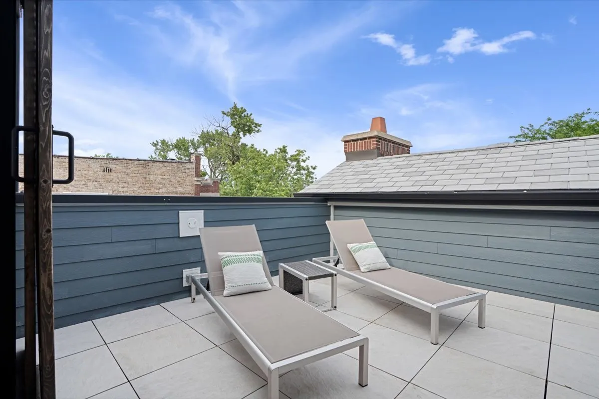 3514 N Leavitt St, ,  60618, USA 60618-Chicago-IL