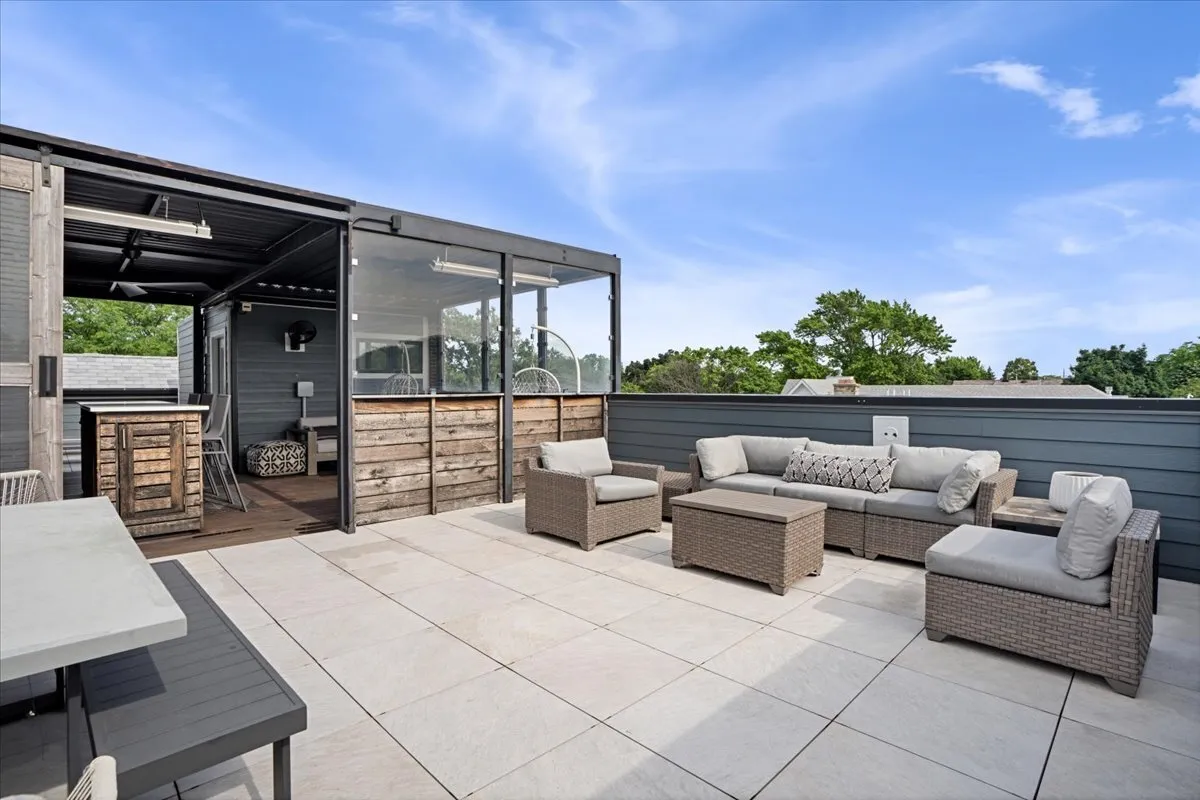 3514 N Leavitt St, ,  60618, USA 60618-Chicago-IL
