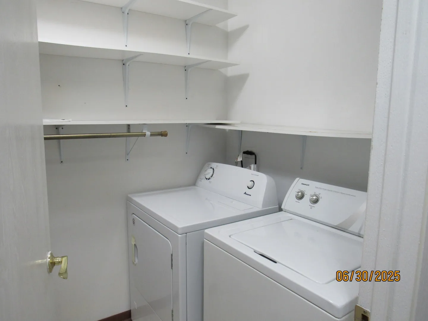 352 Pembroke Ct, ,  60193, USA 60193-Schaumburg-IL