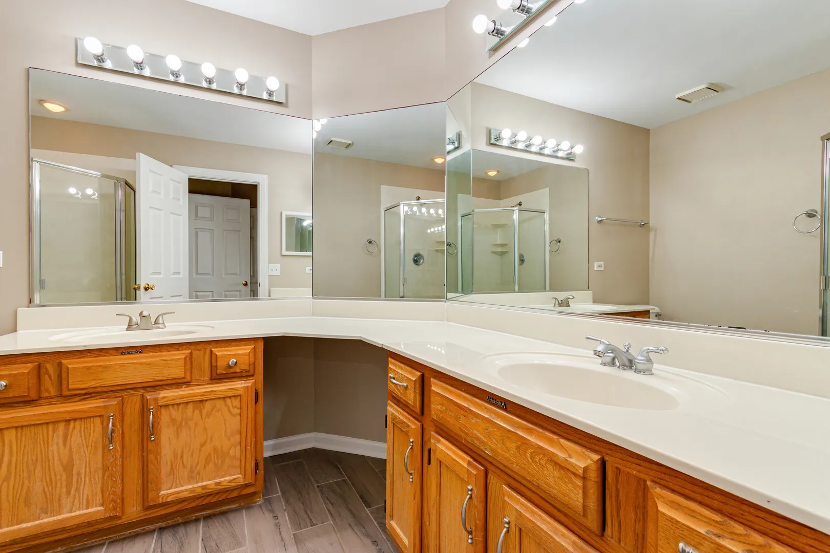 2316 Highland Ct, ,  60194, USA 60194-Schaumburg-IL