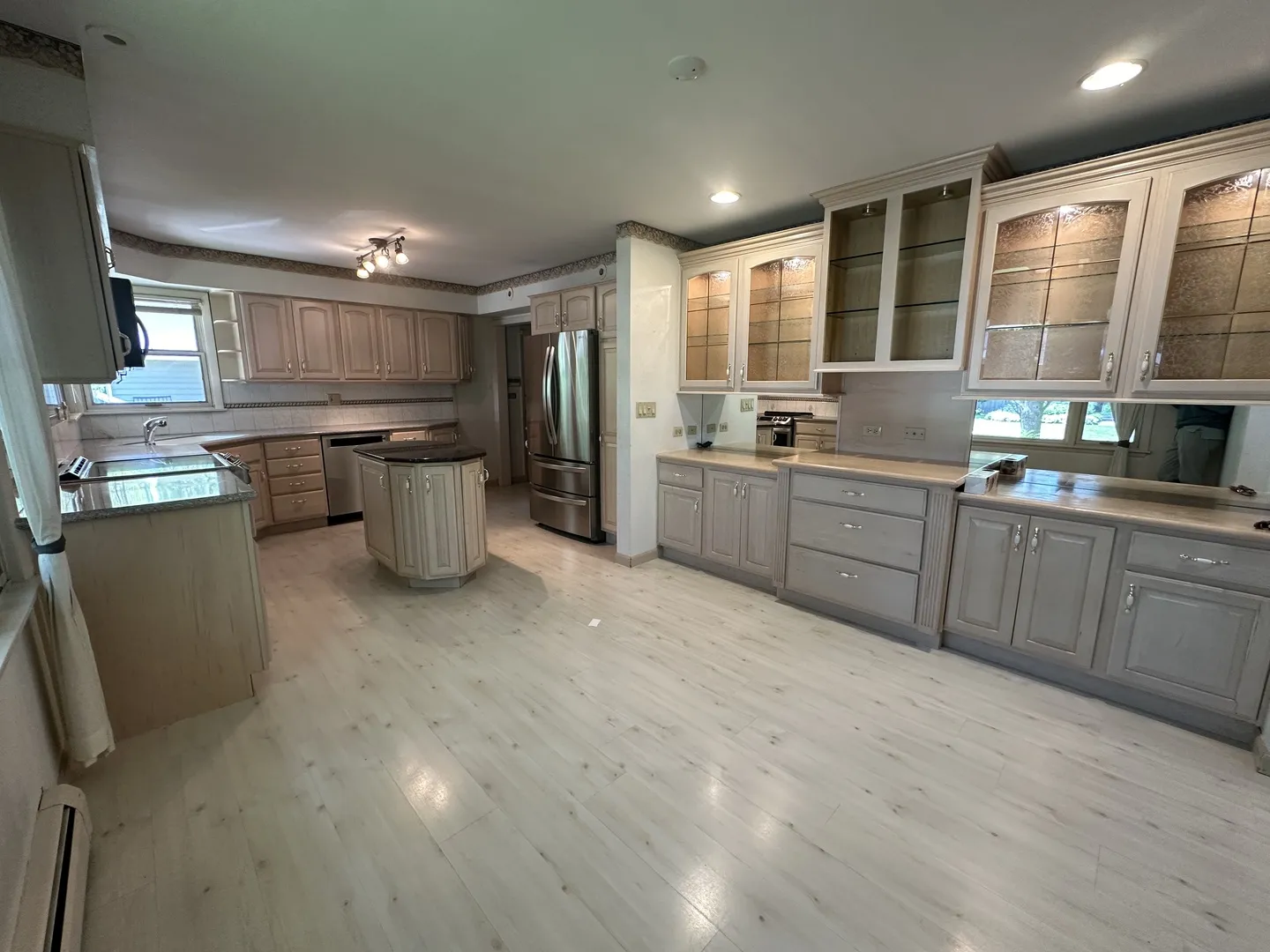 662 Garfield Ave, ,  60044, USA 60044-Lake Bluff-IL