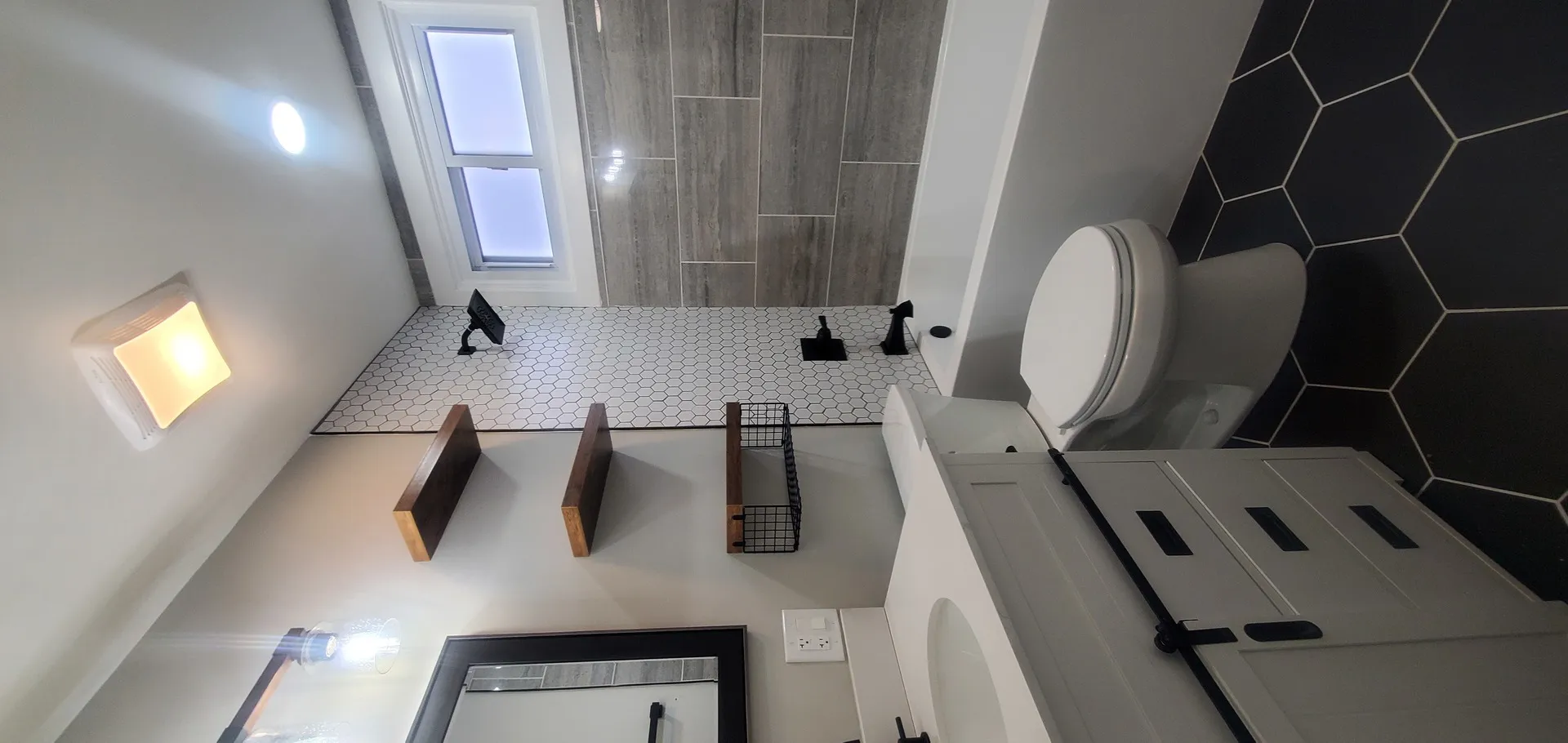 16 W Bailey Rd, , 60565, USA 60565-Naperville-IL