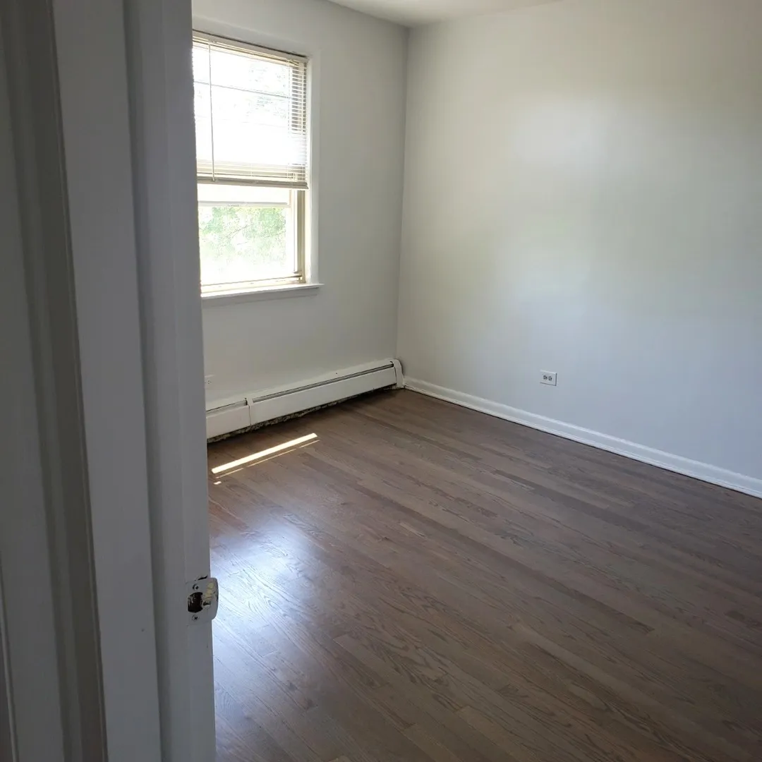 8537 Niles Center Rd, , 60077, USA 60077-Skokie-IL