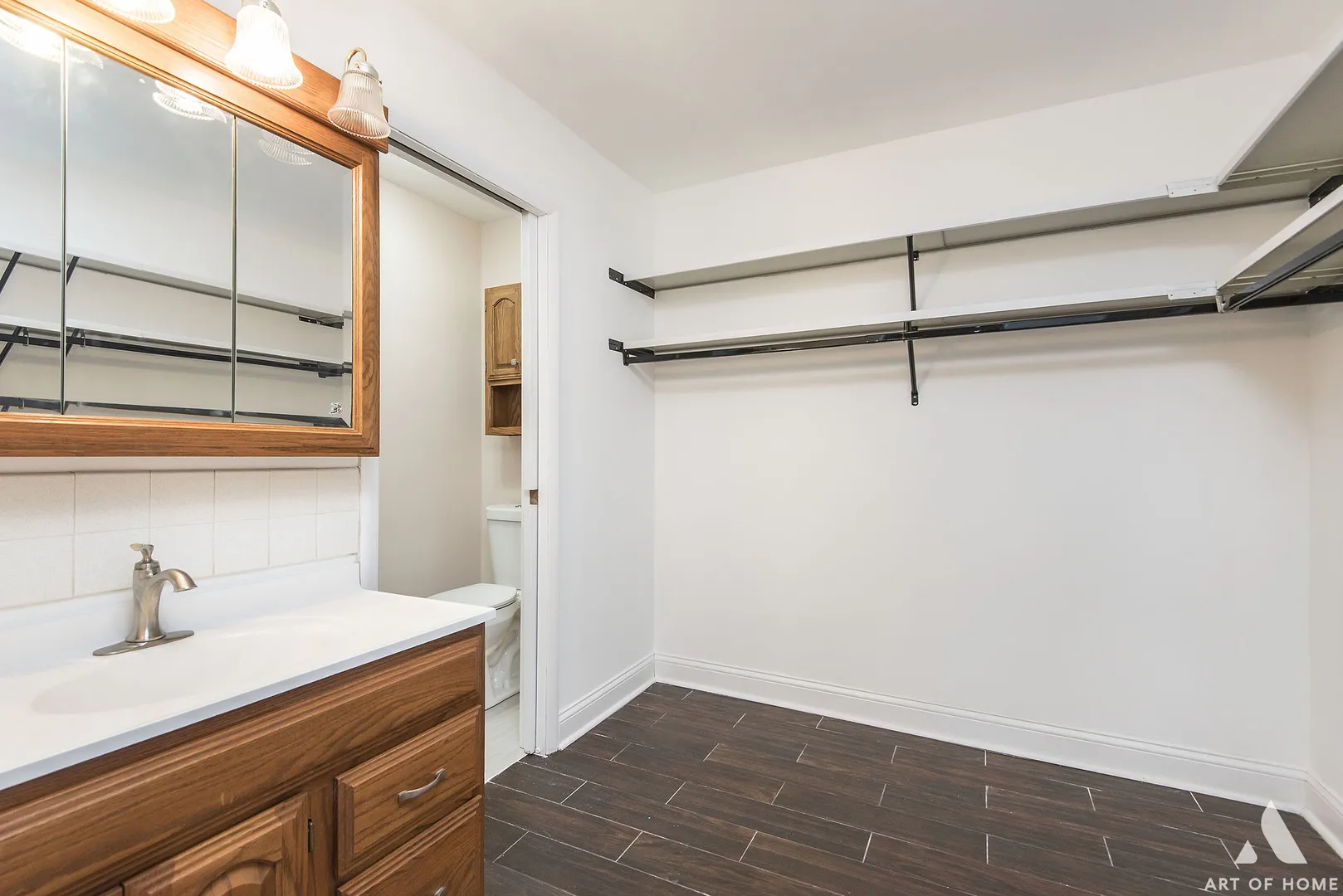 1049 W Ogden Ave, , 60563, USA 60563-Naperville-IL