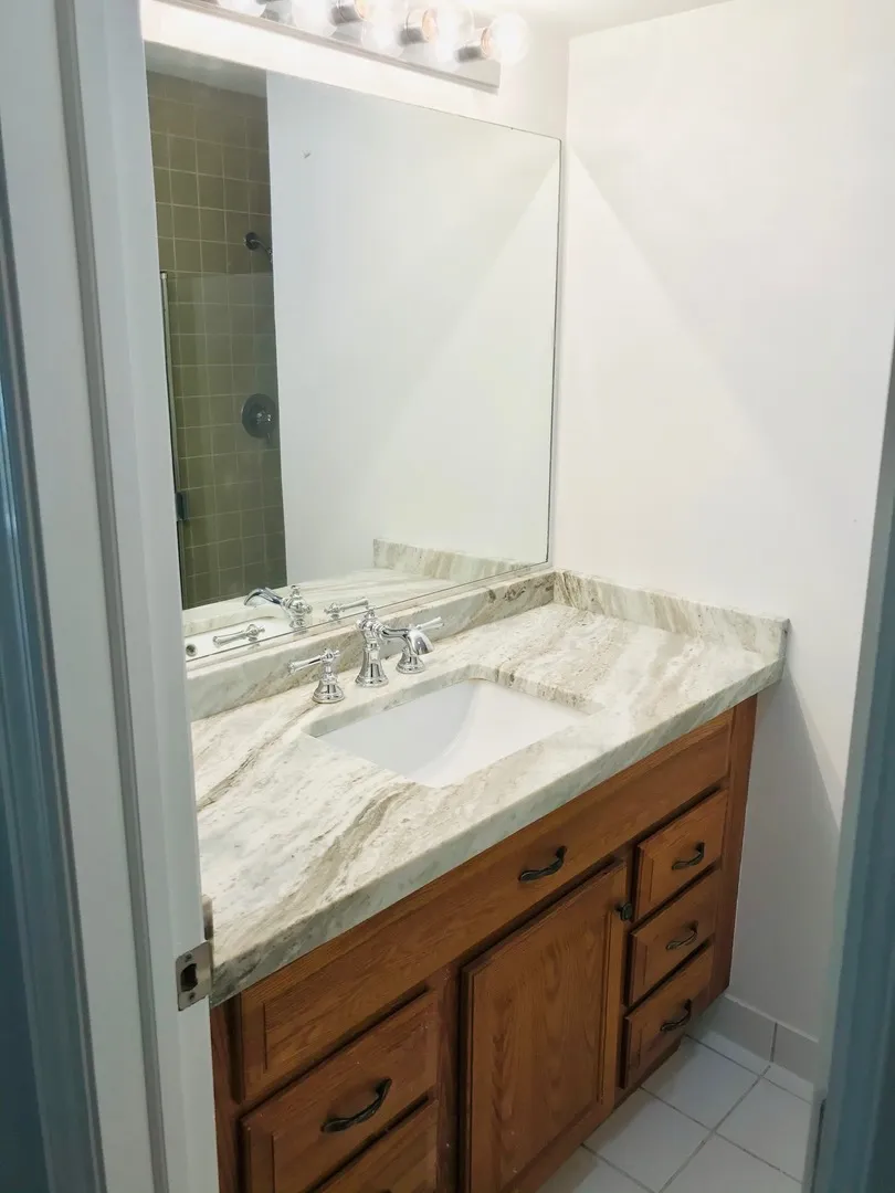 1931 Prairie Square, , 60173, USA 60173-Schaumburg-IL