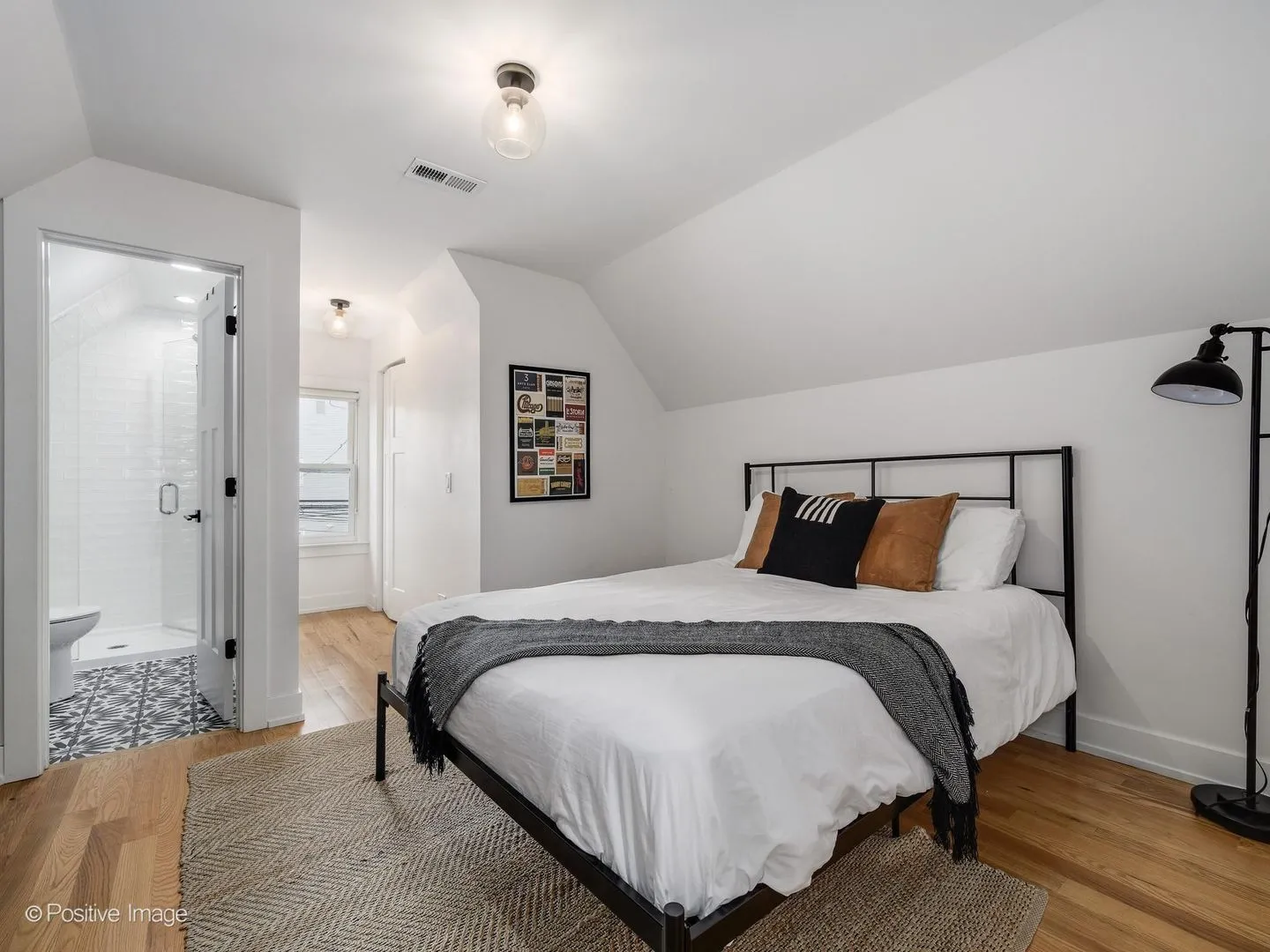 2516 N Campbell Ave, ,  60647, USA 60647-Chicago-IL