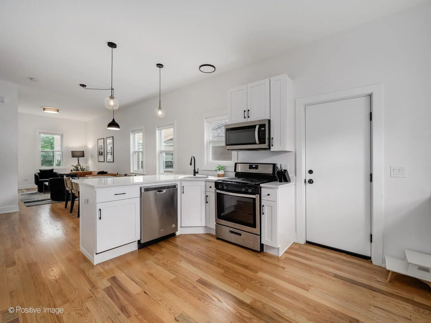 2516 N Campbell Ave, ,  60647, USA 60647-Chicago-IL
