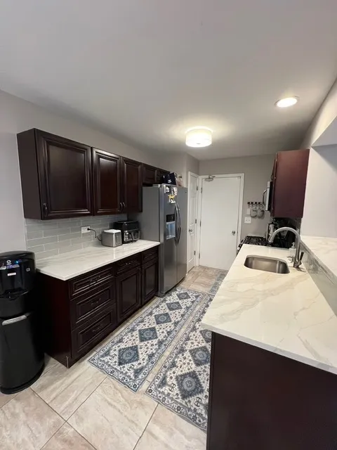 109 Holmes Way, , 60193, USA 60193-Schaumburg-IL