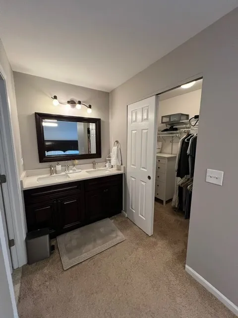 109 Holmes Way, , 60193, USA 60193-Schaumburg-IL