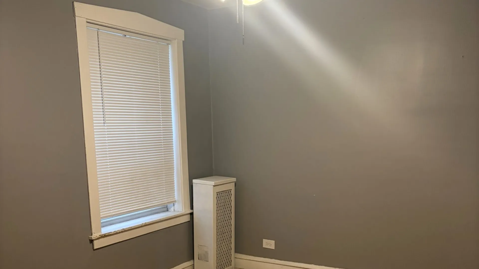 8221 Knox Ave, , 60076, USA 60076-Skokie-IL