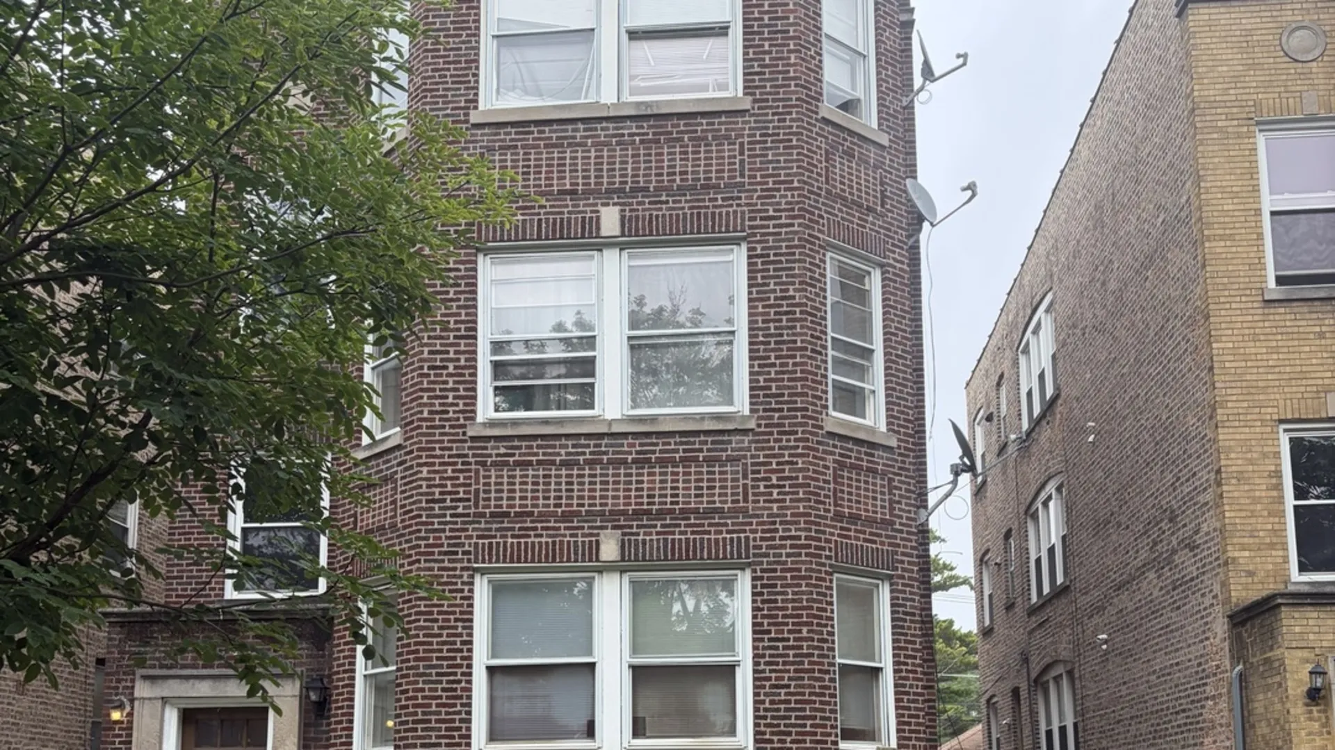 8221 Knox Ave, , 60076, USA 60076-Skokie-IL