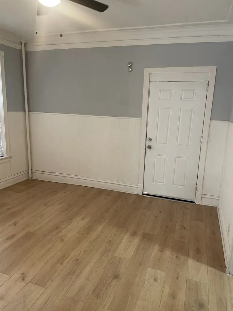 451 E 111th St, ,  60628, USA 60628-Chicago-IL