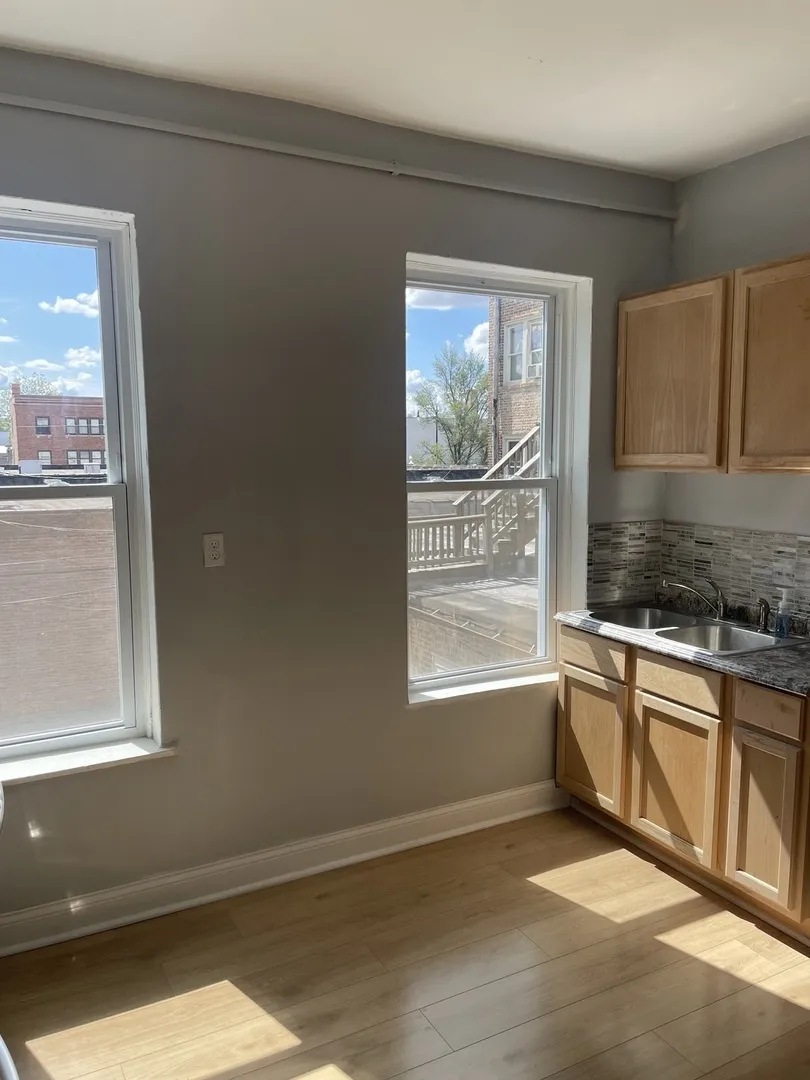 451 E 111th St, , 60628, USA 60628-Chicago-IL