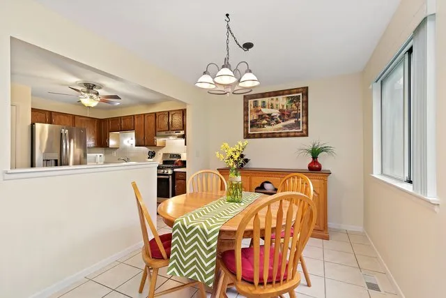 201 Maplebrook Ct, , 60194, USA 60194-Schaumburg-IL