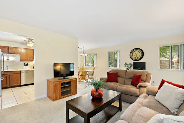 201 Maplebrook Ct, , 60194, USA 60194-Schaumburg-IL