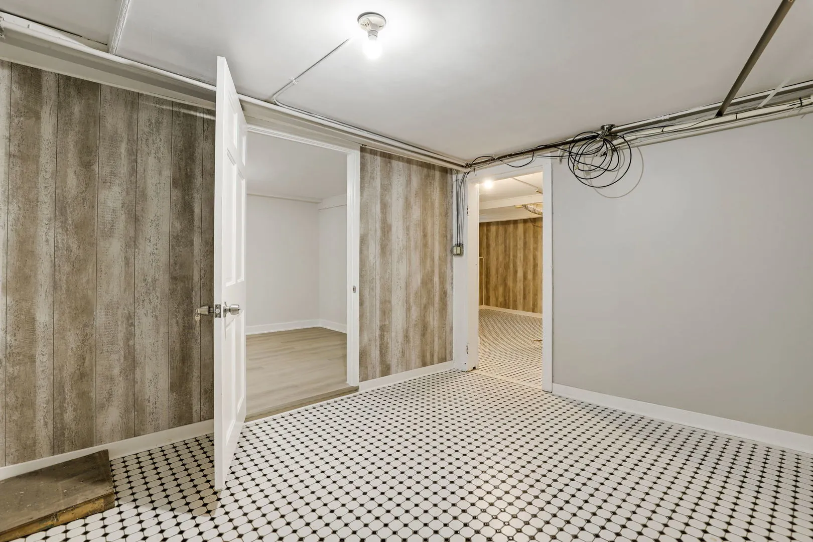 4340 N Oakley Ave, ,  60618, USA 60618-Chicago-IL