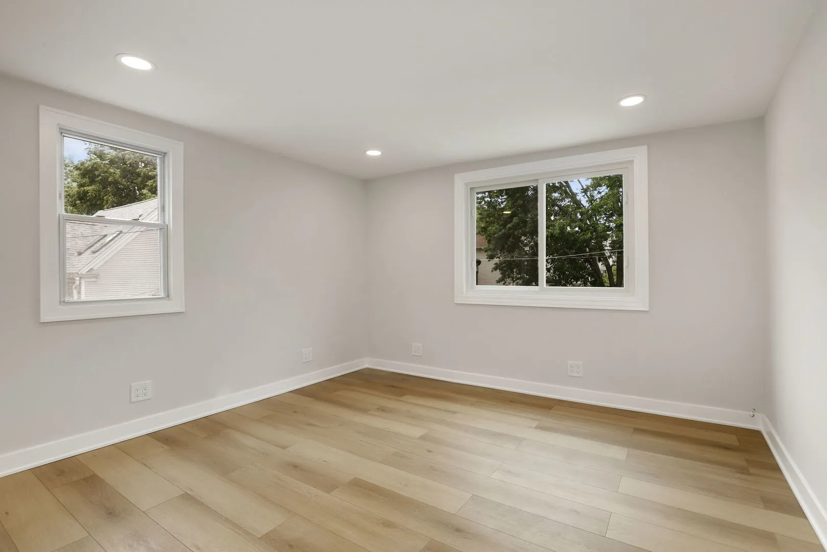 4340 N Oakley Ave, ,  60618, USA 60618-Chicago-IL