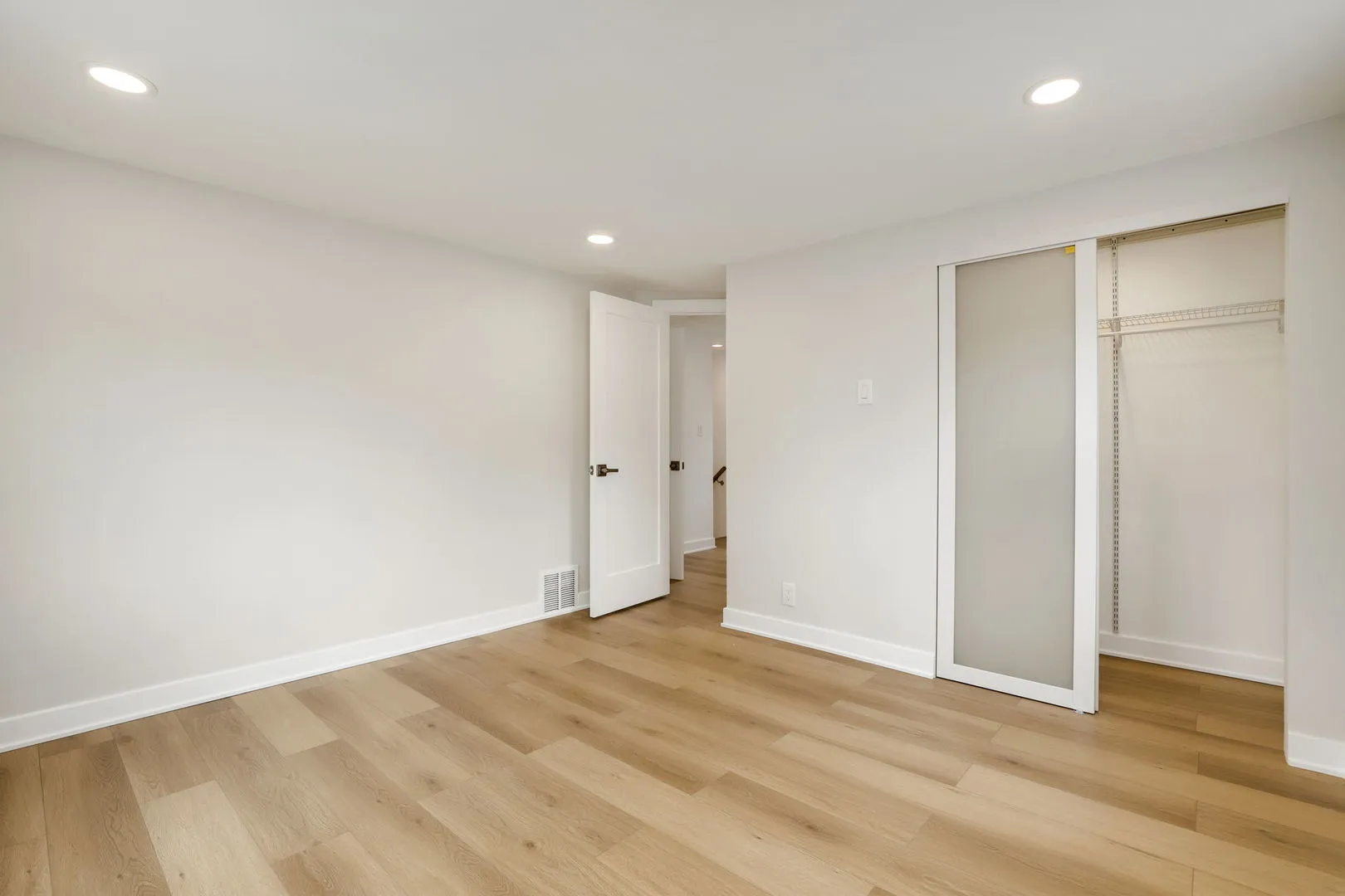 4340 N Oakley Ave, ,  60618, USA 60618-Chicago-IL