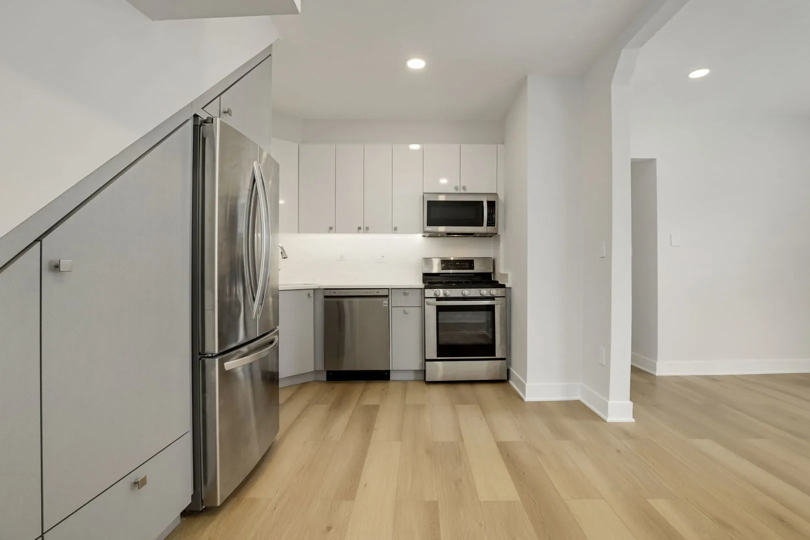 4340 N Oakley Ave, ,  60618, USA 60618-Chicago-IL
