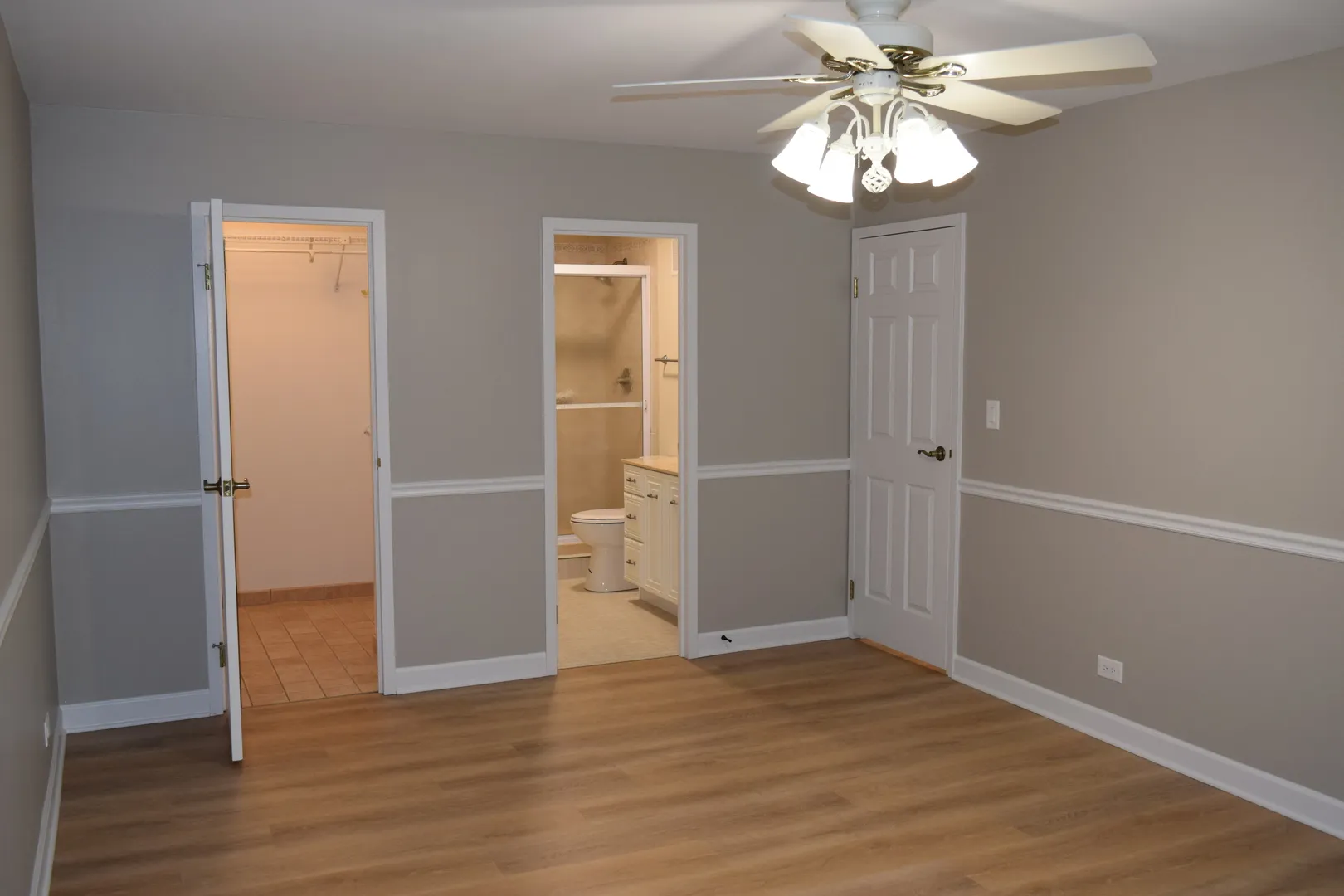 1405 E Central Rd, ,  60005, USA 60005-Arlington Heights-IL