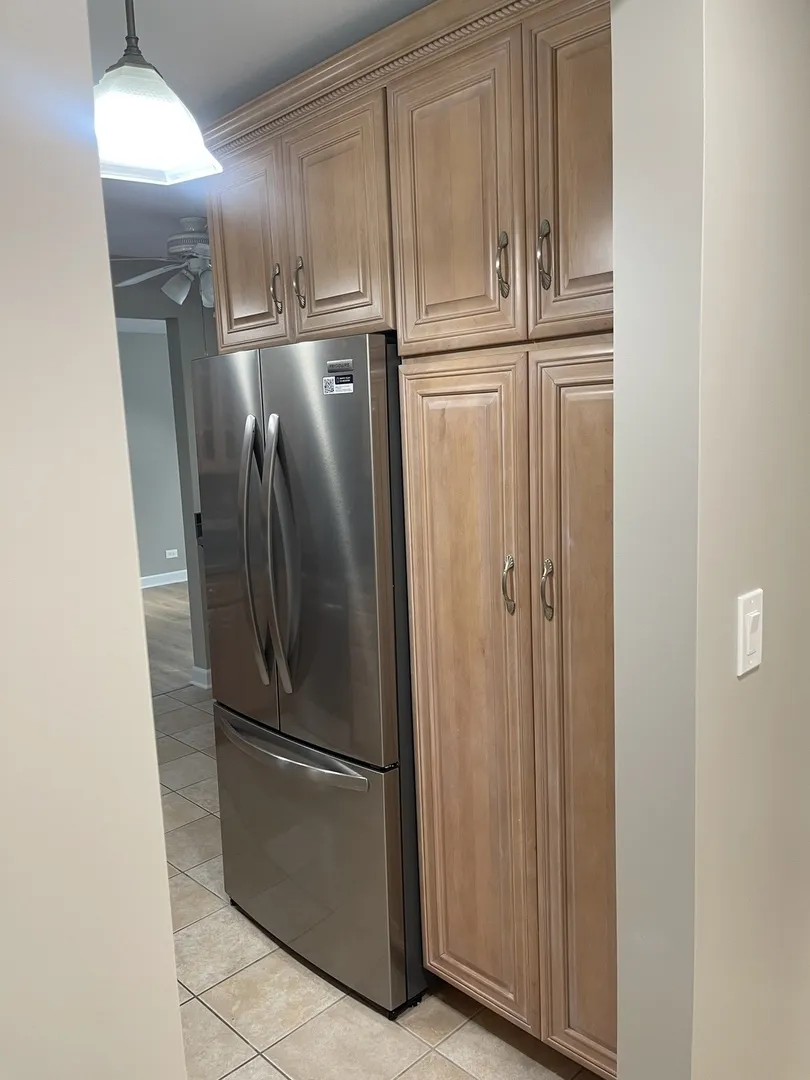 1405 E Central Rd, ,  60005, USA 60005-Arlington Heights-IL