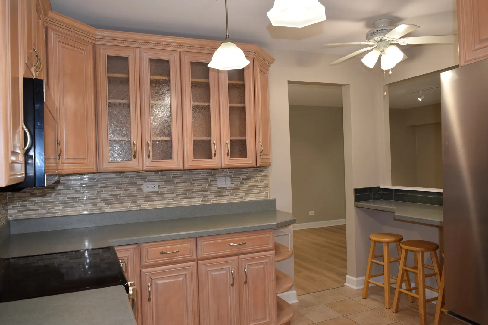 1405 E Central Rd, ,  60005, USA 60005-Arlington Heights-IL
