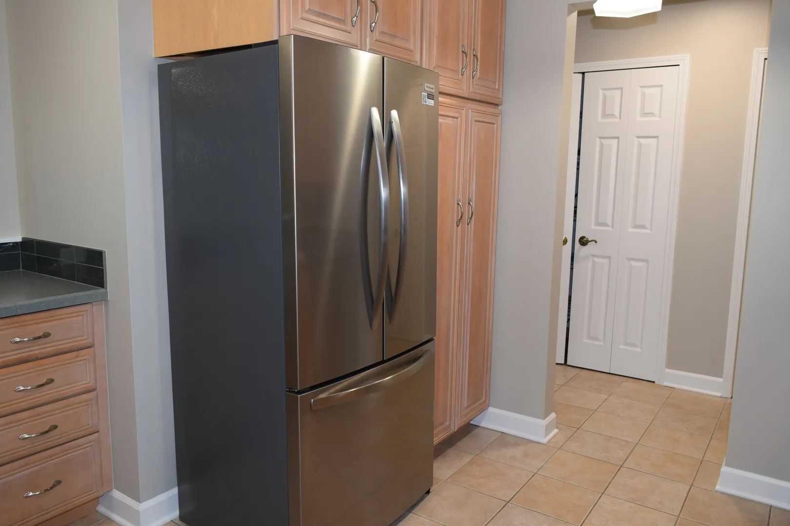 1405 E Central Rd, ,  60005, USA 60005-Arlington Heights-IL