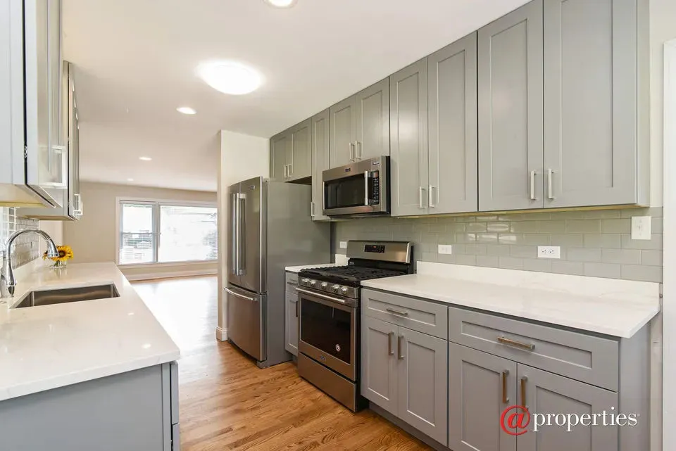 143 Thelin Ct, ,  60091, USA 60091-Wilmette-IL
