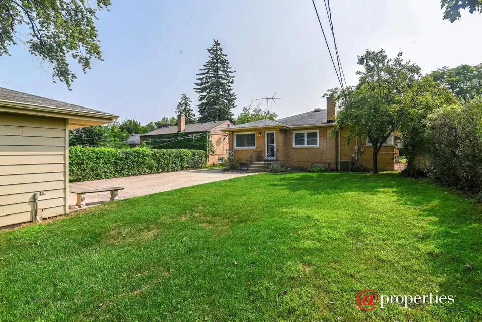 143 Thelin Ct, ,  60091, USA 60091-Wilmette-IL