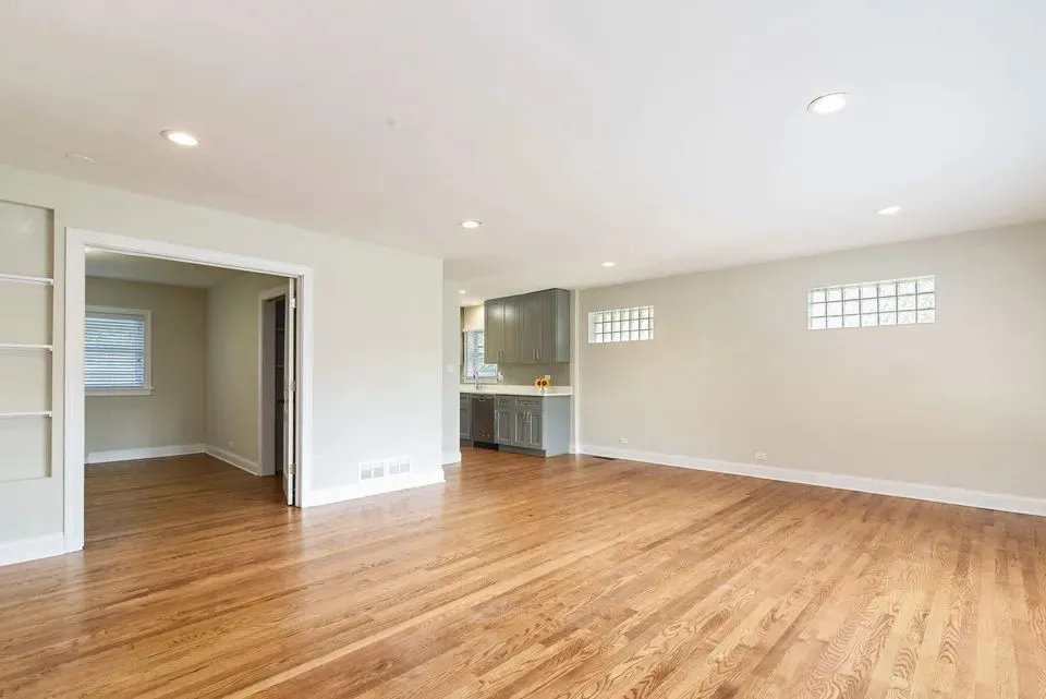 143 Thelin Ct, ,  60091, USA 60091-Wilmette-IL