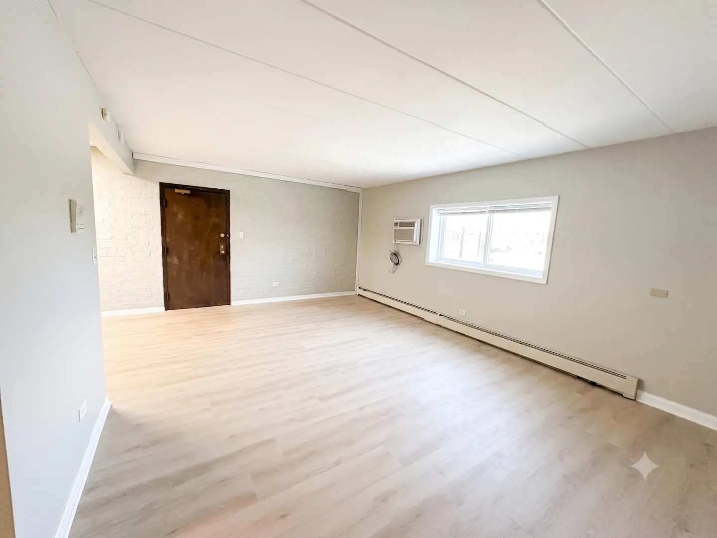 124 E Bailey Rd, ,  60565, USA 60565-Naperville-IL