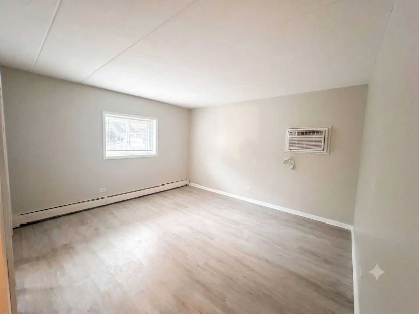 124 E Bailey Rd, ,  60565, USA 60565-Naperville-IL
