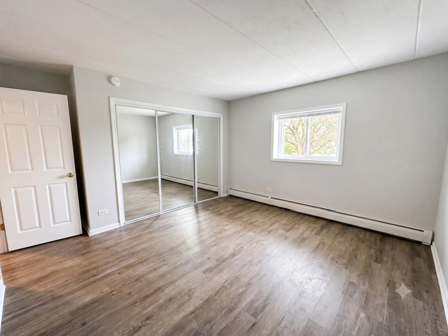 124 E Bailey Rd, ,  60565, USA 60565-Naperville-IL