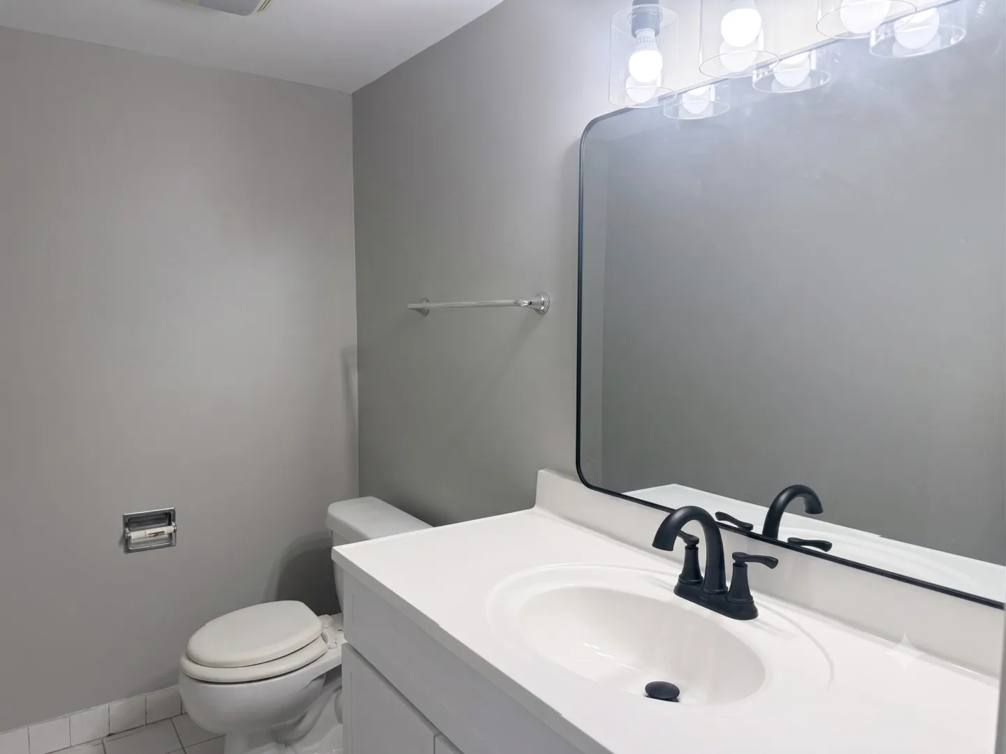 124 E Bailey Rd, ,  60565, USA 60565-Naperville-IL