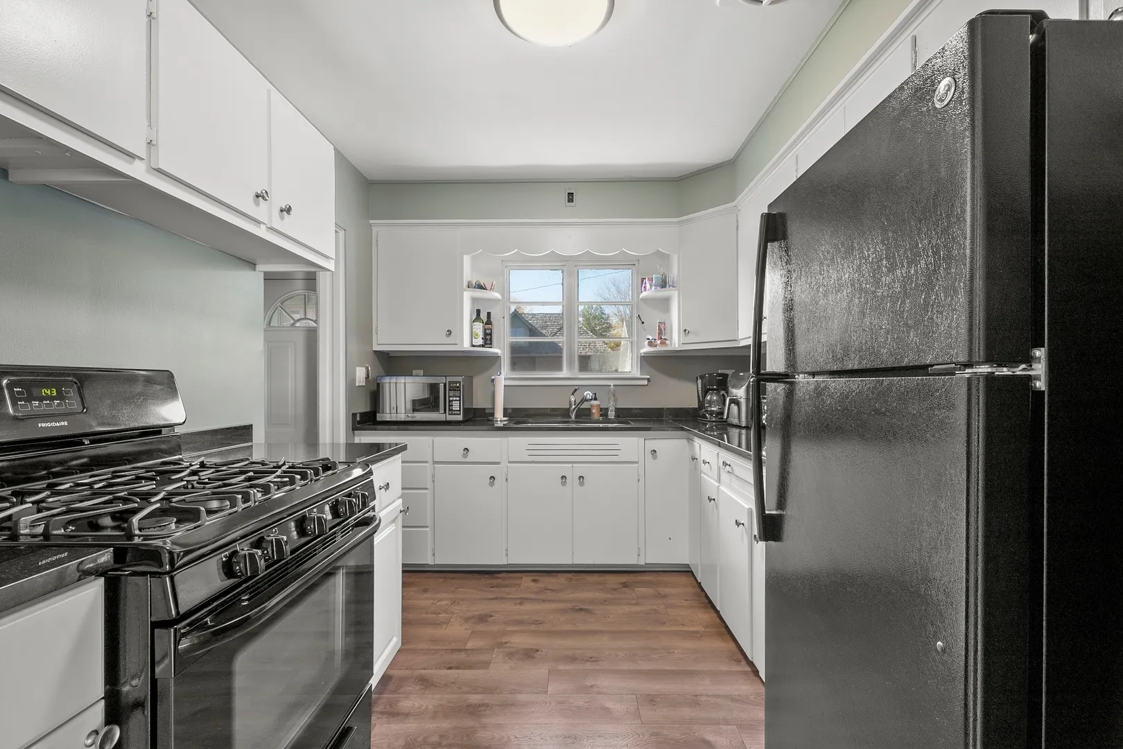 223 S West St, ,  60540, USA 60540-Naperville-IL