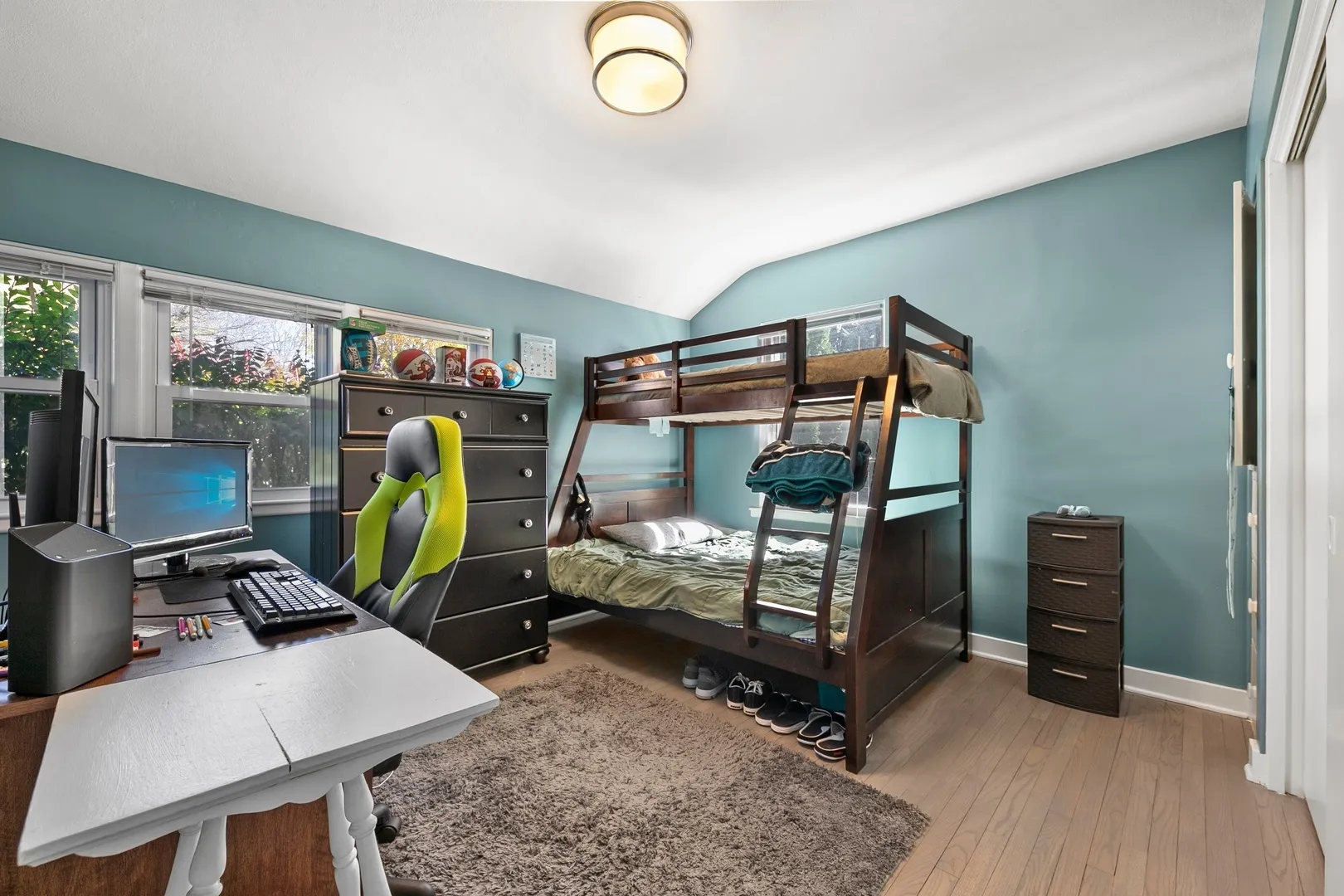 223 S West St, ,  60540, USA 60540-Naperville-IL